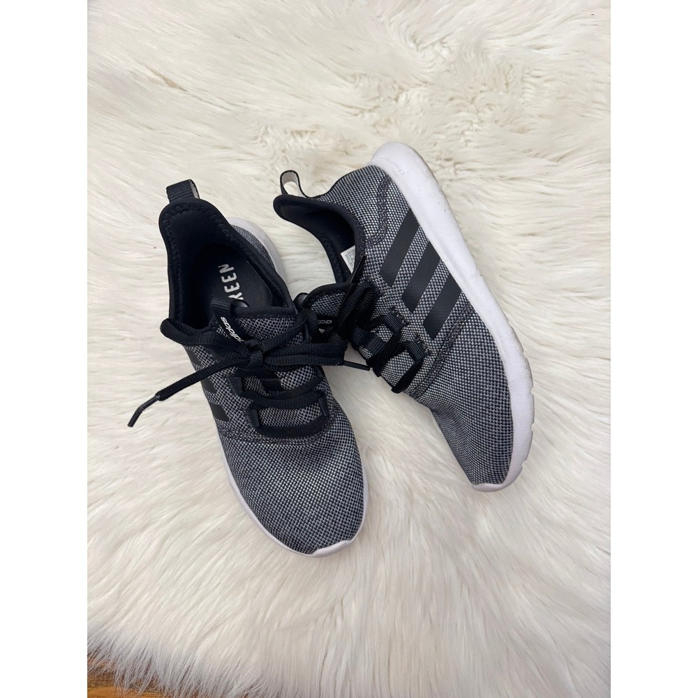 Adidas black tennis shoes size 6 women's GUC‎